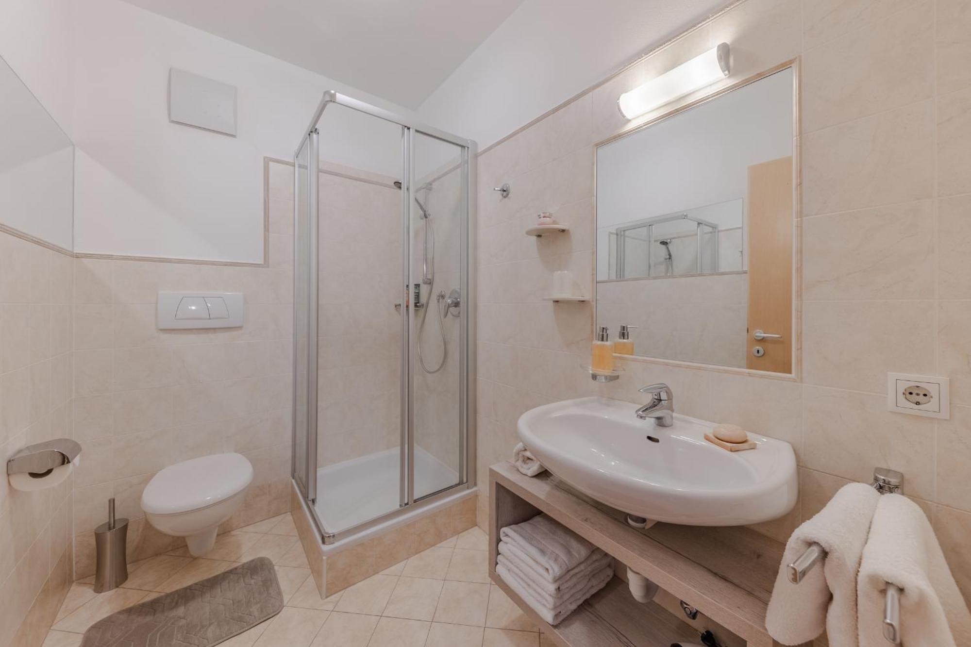 St. Josefhof Apartman Caldaro Kültér fotó